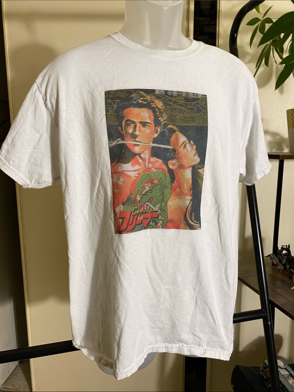 Vintage White Graphic Tee with Retro CRYING FREEMAN Anime Pinup Illustration